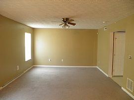 Cozy 3 Bedroom Home For Rent in The Village at Abbie Trails! in Canal Winchester, OH (Photo 2 of 11)