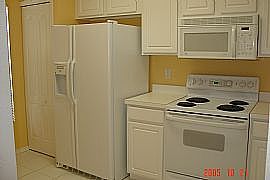 Beautiful 2/2.5 Townhome in Wesley Chapel 5/1! in Wesley Chapel, FL (Photo 3 of 4)