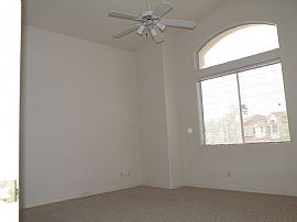 Striking Golf Course View. 2 Br + Den in Las Vegas, NV (Photo 5 of 12)