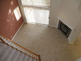 Beautiful Home in Golf Community 2br+den in Las Vegas, NV (Photo 5 of 12)