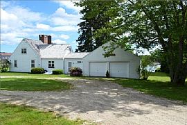 Waterfront Home For Rent Monthly Or Weekly in Brooklin, ME (Photo 3 of 6)