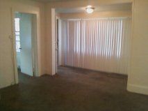 2 Bedroom/1 Bath House in South, CA (Photo 2 of 6)