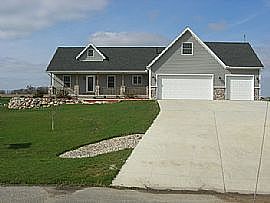  Quiet Country Lake Access Living Minutes From Mankato! in Cleveland, MN