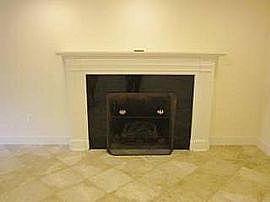 2 Bedroom Single-Family Home in Washington, DC (Photo 4 of 4)