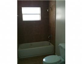 4/2, A-Rated Schools, Close to 595, Turnpike, Bcc, Fau in Fort Lauderdale, FL (Photo 3 of 3)