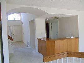 Beautiful and spacious home in Canyon Crest/Mission Grove area in Riverside, CA (Photo 4 of 12)