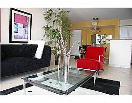 Affordable Beautifully Furnished 2bedroom 1bath House For Rent in Miami, FL