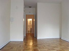 Affordable Enormous 2br  House For Rent in New York, NY (Photo 3 of 5)