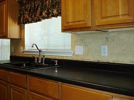 Well Maintained Property in a Desirable Subdivision Near Utsa A in San Antonio, TX (Photo 3 of 5)