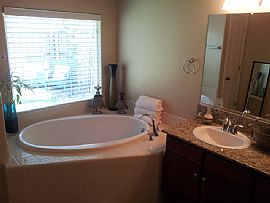 Nice 4 Bedroom, 2 Bath in a Very Nice Environment in Fresno, CA (Photo 5 of 6)