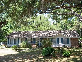 1 Mile From Parris Island in Beaufort, SC