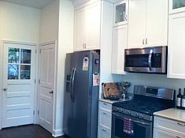 3bedroomawesome Home For Rent in Washington, DC (Photo 3 of 8)