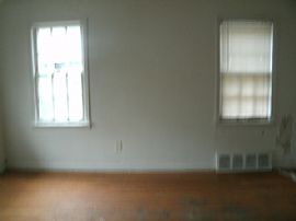 Fixerupper Offered For Sale Or Lease on Private Land Contract in Detroit, MI (Photo 4 of 7)