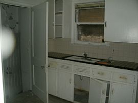 Fixerupper Offered For Sale/lease on Private Land Contract in Detroit, MI (Photo 5 of 8)