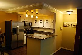 2 Bedroom Mission Valley Near Trolley 5 Min Sdsu in San Diego, CA