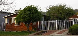 Home with a Separate Cottage and Moti-Car Off-St Parking in Oakland, CA (Photo 1 of 7)