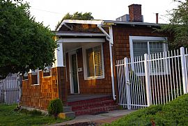 Home with a Separate Cottage and Moti-Car Off-St Parking in Oakland, CA