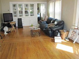 Well Semi-Furnised 2bedoom House For Rent in Rochester, NY