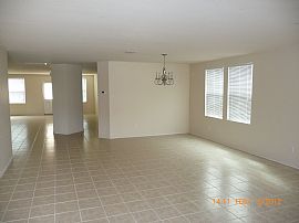 Beautiful Huge 5 Bedroom House with New Tile and Carpet in Fort Worth, TX (Photo 5 of 6)