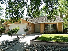 Spacious Home For Rent in Modesto, CA