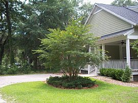 Great Home in Overlook, Close to Bases! in Burton, SC (Photo 12 of 12)
