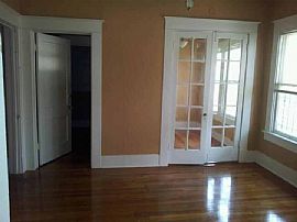 Charming Duplex in San Antonio, TX (Photo 8 of 9)