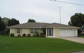 Canal Home - Very Spacious! on 2 Lots! in Lake Placid, FL