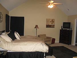 4 Br Blue Valley School in Overland Park, KS (Photo 2 of 8)