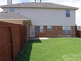 4 Bedrooms 3 Bathrooms in Allen, TX (Photo 2 of 7)