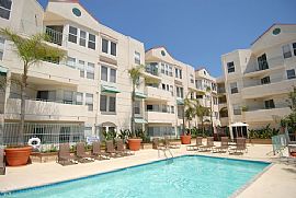 Awesome Two Bedroom Apartment with Direct City View!! in Los Angeles, CA (Photo 6 of 7)