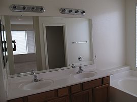 3 Bedroom in Ashley Heights in Gilbert, AZ (Photo 5 of 7)