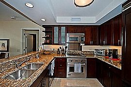 2 Bedroom with Panoramic Views in San Francisco, CA (Photo 5 of 12)