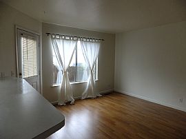 2 Bedroom 1.5 Baths Recently Redone Immaculate Condo Downtown L in Grass Valley, CA (Photo 2 of 12)