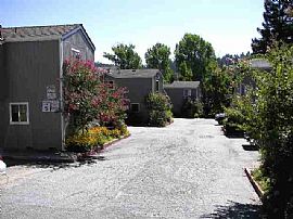 2 Bedroom 1.5 Baths Recently Redone Immaculate Condo Downtown L in Grass Valley, CA (Photo 3 of 12)