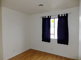 2 Bedroom 1.5 Baths Recently Redone Immaculate Condo Downtown L in Grass Valley, CA (Photo 9 of 12)