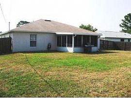 3bedrooms 2bathrooms Single Family Home in Palm Bay, FL (Photo 12 of 12)