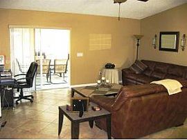 3bedrooms 2bathrooms Single Family Home in Palm Bay, FL (Photo 6 of 12)