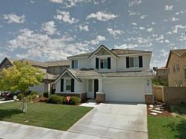 Beautiful 6 Bedroom 4 Full Bath Cul De Sac Home in Murrieta, CA