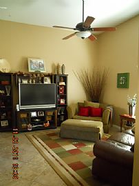 $1100 /1500ft² - Immaculate 3 Bd, 2 1/2 Ba in Anthem, AZ (Photo 3 of 4)