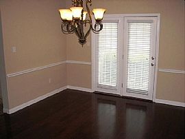 Beautiful Village Builders Plan, 4 Beds, 3 1/2 Baths in Austin, TX (Photo 8 of 10)