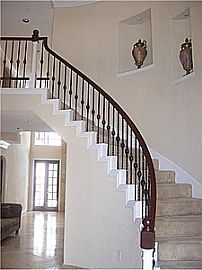 Elegant .4 Bd,4.2 Baths.3 Car Garage in Houston, TX (Photo 2 of 9)