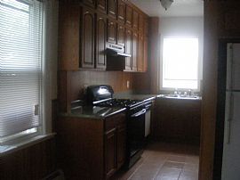 Beautiful Apartment! Available July 1st. in Providence, RI (Photo 5 of 7)