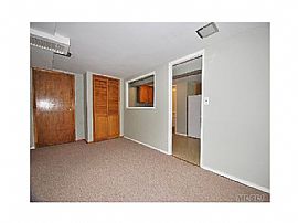 Gorgeous Home For Rent in Dix Hills, NY (Photo 5 of 9)