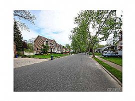 Gorgeous Home For Rent in Dix Hills, NY (Photo 8 of 9)