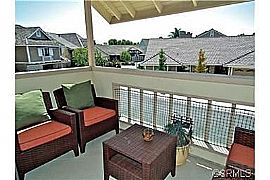 Spacious Home For Rent in Long Beach, CA (Photo 8 of 12)