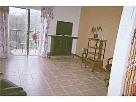 2 Bedrooms 2 Bathrooms in Miami, FL (Photo 2 of 10)
