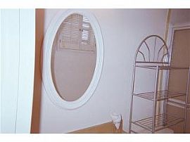 2 Bedrooms 2 Bathrooms in Miami, FL (Photo 7 of 10)