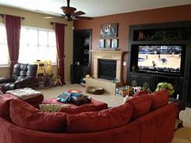 3 Bedrooms 2 Bathrooms in Sparks, NV (Photo 3 of 10)