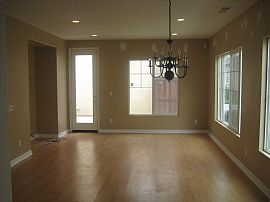 4br - Very Clean, Two Story Home with Manicured Lawn and Parks in Riverside, CA (Photo 4 of 5)