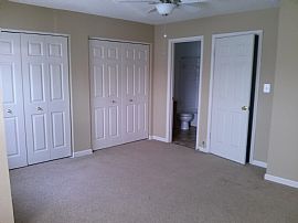 Beautiful Oversized Townhome with Finished Basement in Windsor Mill, MD (Photo 7 of 11)